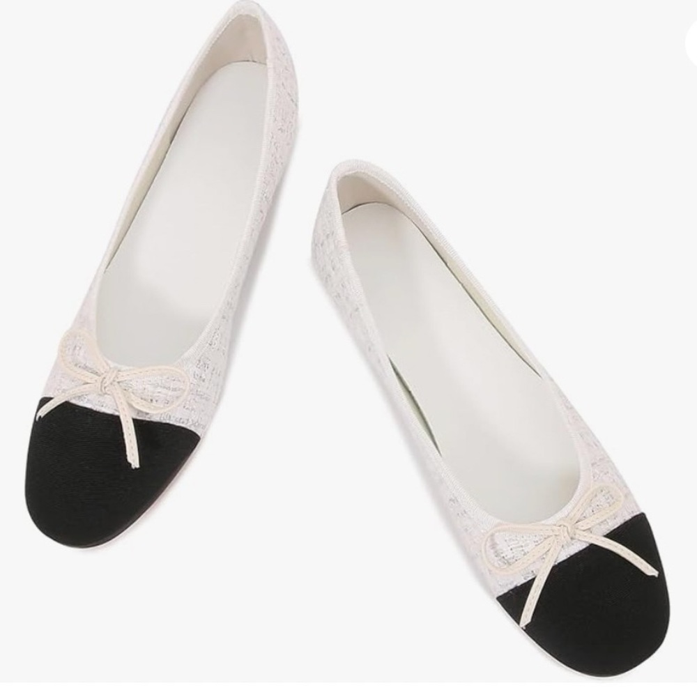 Elegant Black and Cream Women's Ballet Flats